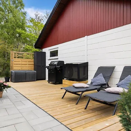 1420-aakirkeby-ostre-somarksvej-20 Nyaraló