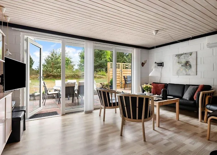 Hébergement de vacances 1420-aakirkeby-ostre-somarksvej-20 *