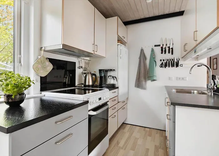 1420-aakirkeby-ostre-somarksvej-20 Hébergement de vacances *