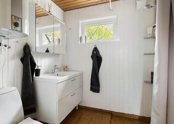 1420-aakirkeby-ostre-somarksvej-20 Vester Somarken